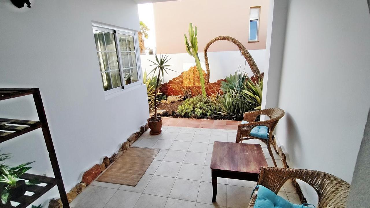 Caleta Beach House Калета-де-Фусте Экстерьер фото