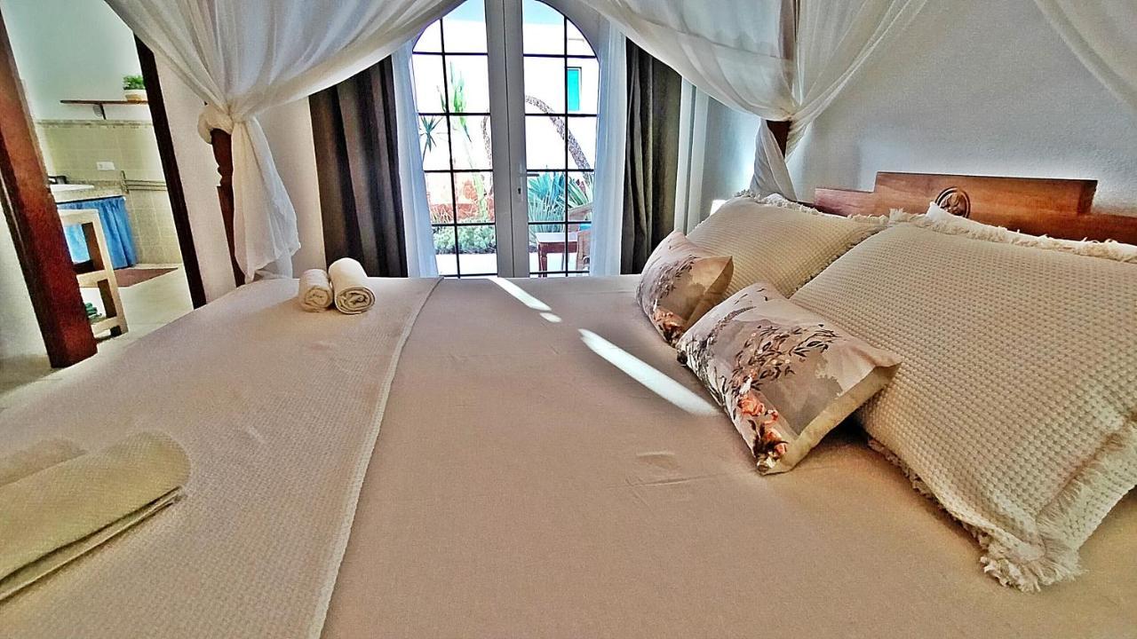 Caleta Beach House Калета-де-Фусте Экстерьер фото